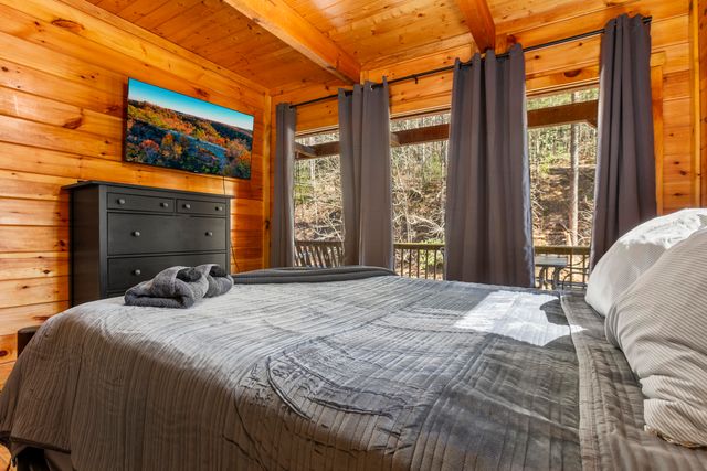 404 Paradise Drive, Rogers, KY 41365