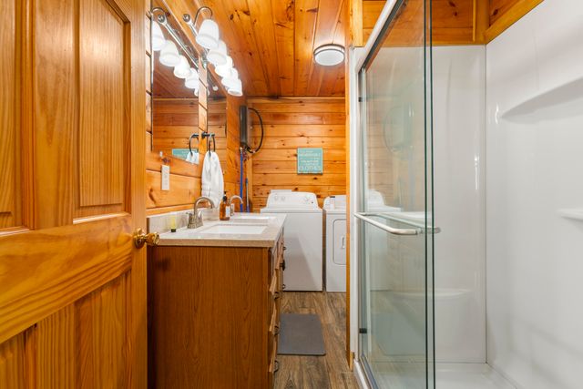 404 Paradise Drive, Rogers, KY 41365