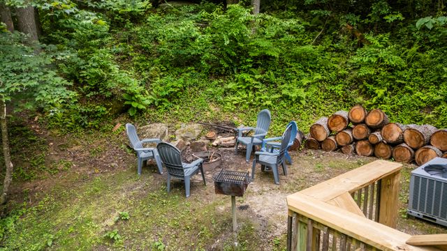 404 Paradise Drive, Rogers, KY 41365