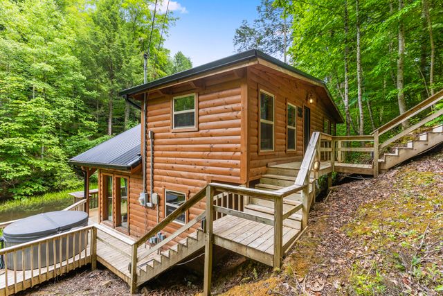 404 Paradise Drive, Rogers, KY 41365