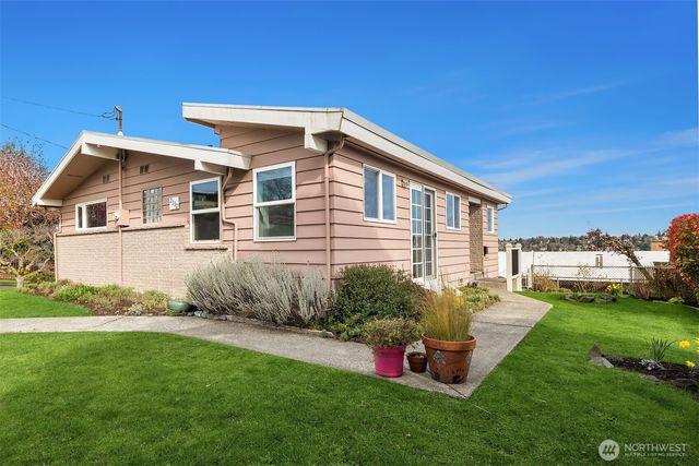 2530 26th Avenue W, Seattle, WA 98199