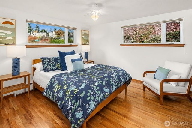 2530 26th Avenue W, Seattle, WA 98199