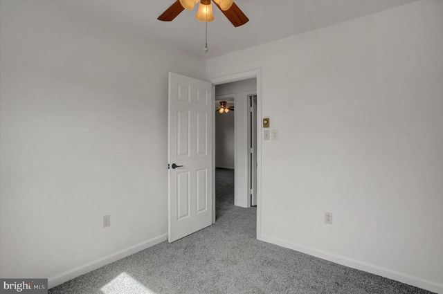 14 W GRANDVIEW AVE, Mercersburg, PA 17236