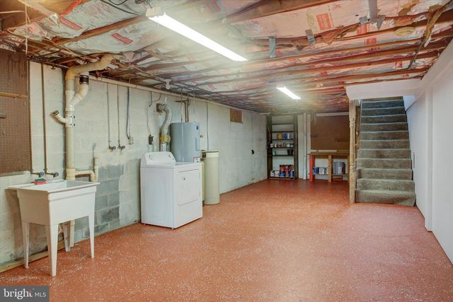 14 W GRANDVIEW AVE, Mercersburg, PA 17236