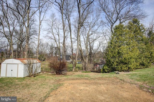 14 W GRANDVIEW AVE, Mercersburg, PA 17236