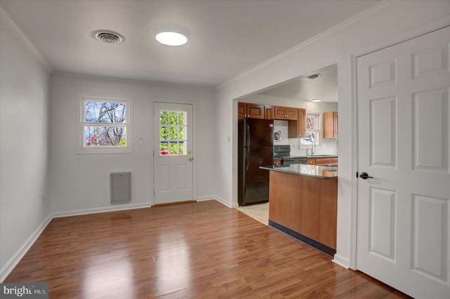 14 W GRANDVIEW AVE, Mercersburg, PA 17236