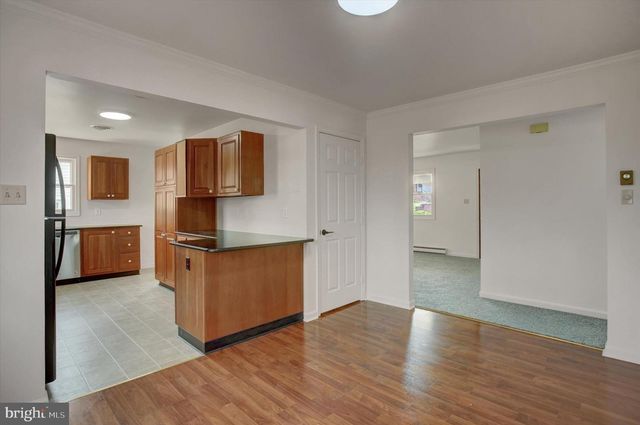 14 W GRANDVIEW AVE, Mercersburg, PA 17236