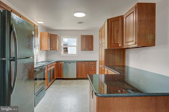 14 W GRANDVIEW AVE, Mercersburg, PA 17236