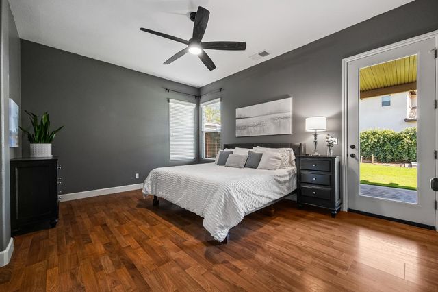3128 Powers Avenue, Clovis, CA 93619