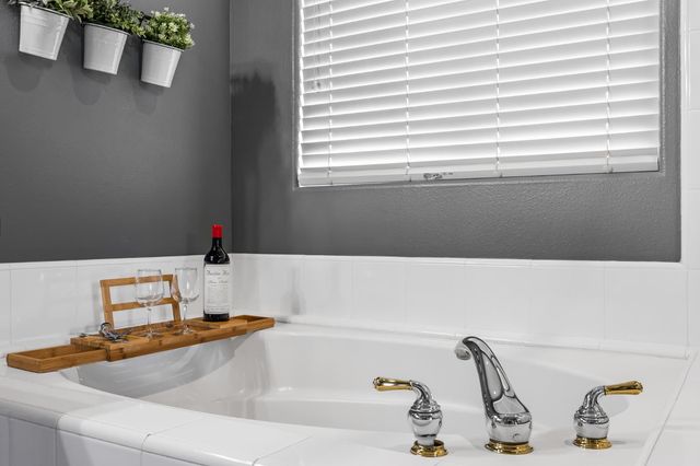 3128 Powers Avenue, Clovis, CA 93619