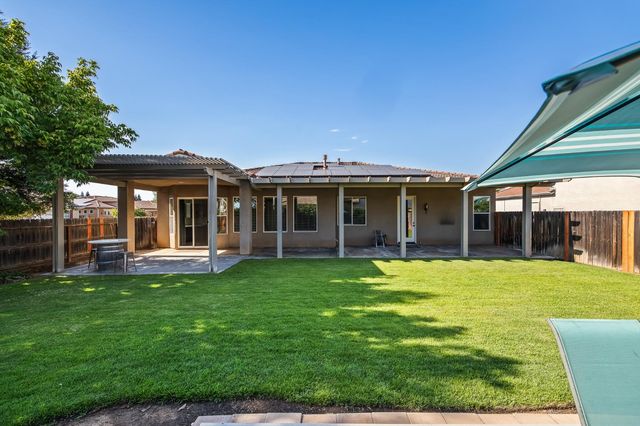 3128 Powers Avenue, Clovis, CA 93619