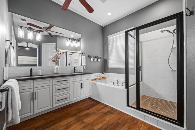 3128 Powers Avenue, Clovis, CA 93619