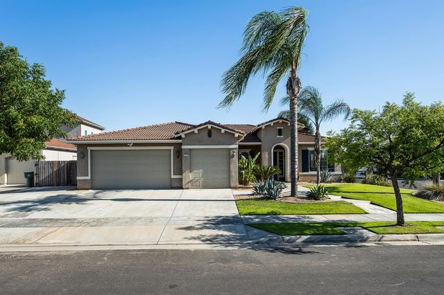 3128 Powers Avenue, Clovis, CA 93619