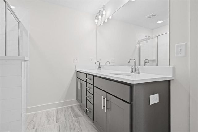 28 Auburn Valley Way, Auburn, GA 30011