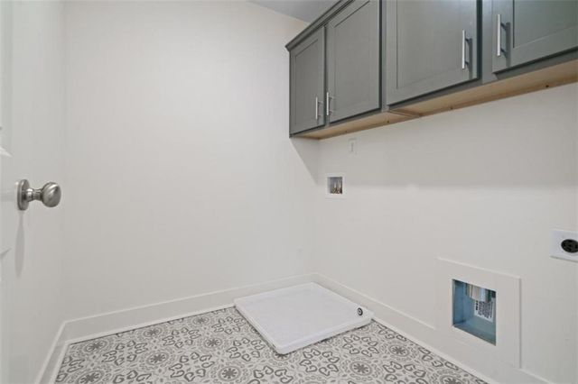 28 Auburn Valley Way, Auburn, GA 30011