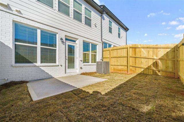 28 Auburn Valley Way, Auburn, GA 30011