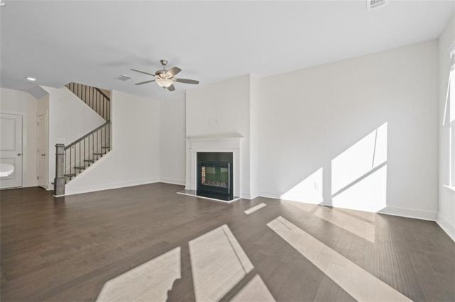 28 Auburn Valley Way, Auburn, GA 30011