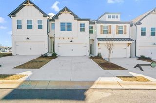 28 Auburn Valley Way, Auburn, GA 30011