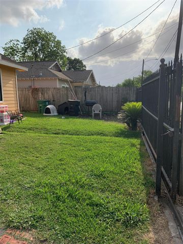 4210 Oats Street, Houston, TX 77020