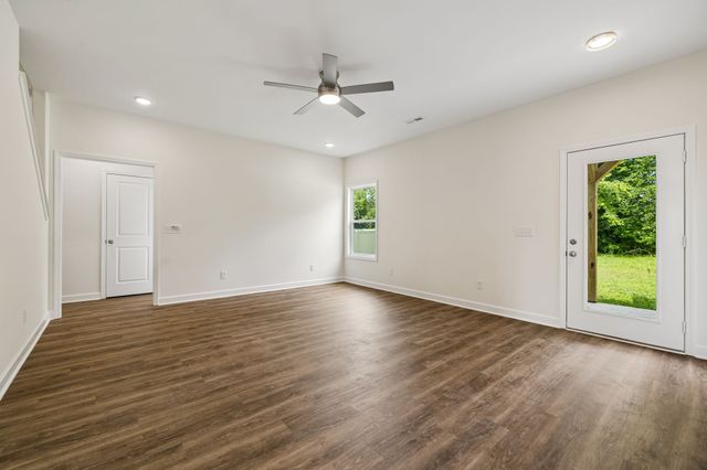 340 Villa St, Smithville, TN 37166