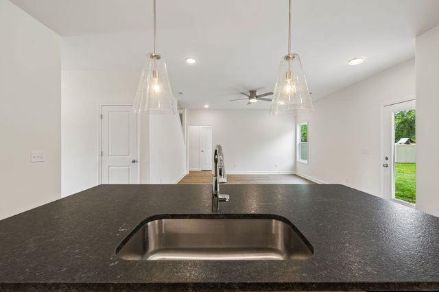 340 Villa St, Smithville, TN 37166