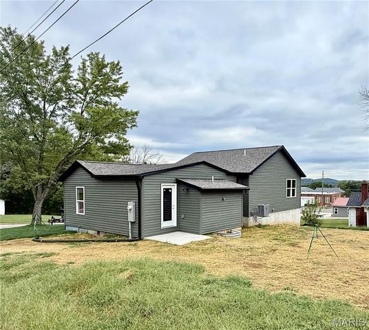 321 N 5th Street, Pacific, MO 63069