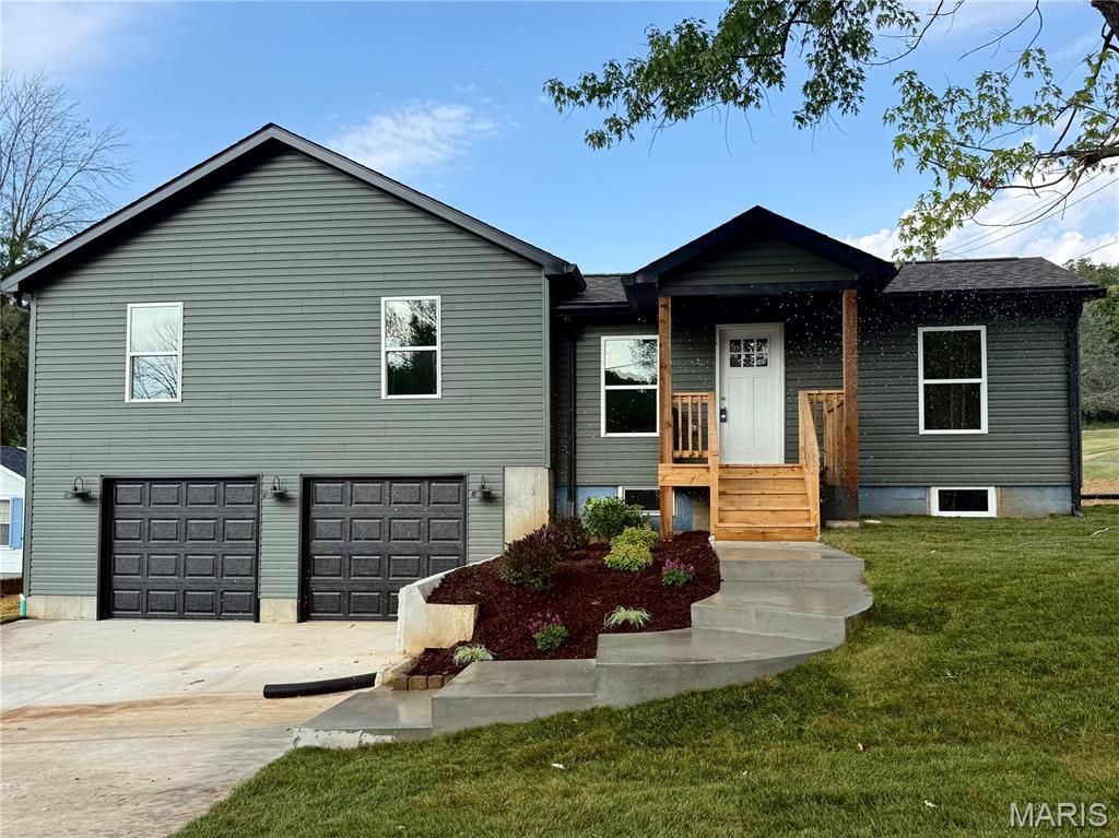 321 N 5th Street, Pacific, MO 63069