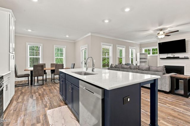720 Creekside Drive, Sanford, NC 27330