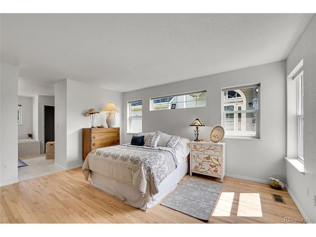 1732 Peregrine Ln, Broomfield, CO 80020