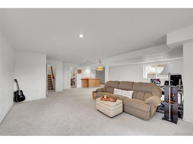 1732 Peregrine Ln, Broomfield, CO 80020