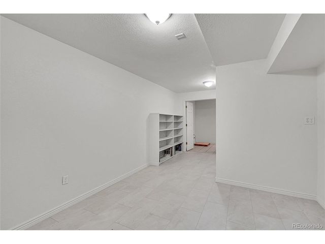 1732 Peregrine Ln, Broomfield, CO 80020