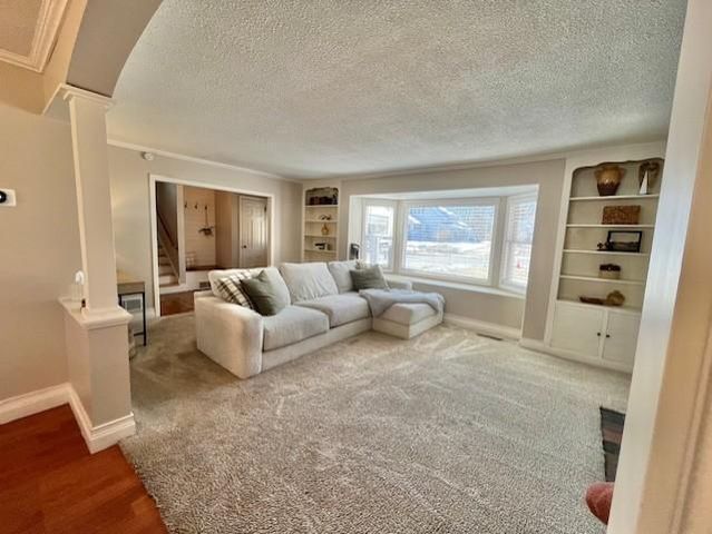 240 Morton Avenue NW, Elk River, MN 55330