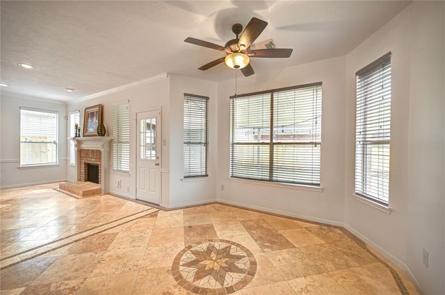 11906 Dinosaur Valley Drive, Sugar Land, TX 77498