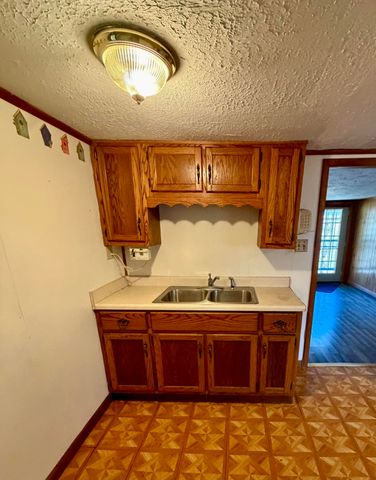 16202 200 Highway, Monticello, KY 42633