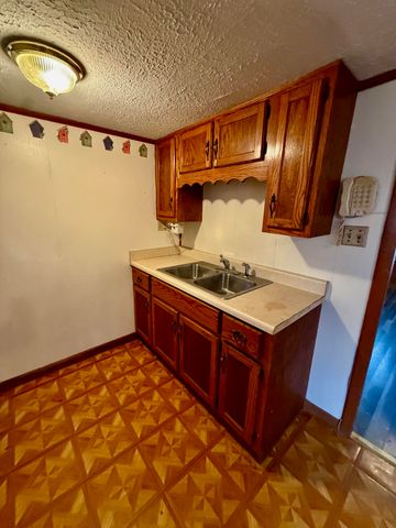 16202 200 Highway, Monticello, KY 42633