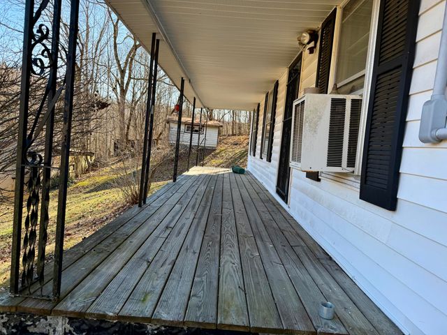 16202 200 Highway, Monticello, KY 42633