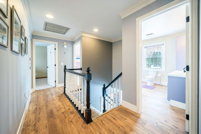 1367 Meadow Green Court SE, Caledonia, MI 49316