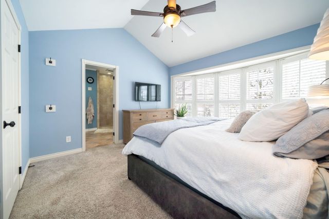 1367 Meadow Green Court SE, Caledonia, MI 49316