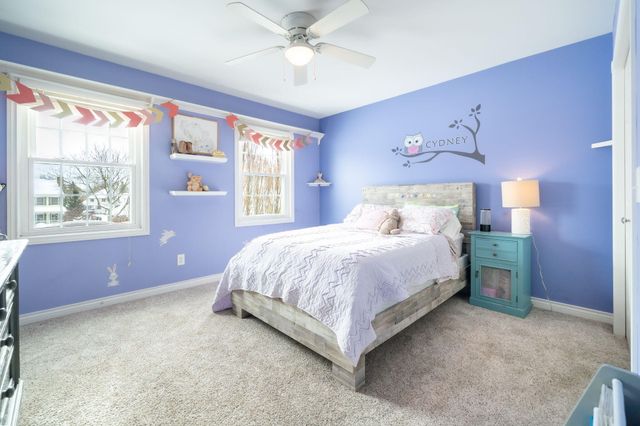 1367 Meadow Green Court SE, Caledonia, MI 49316