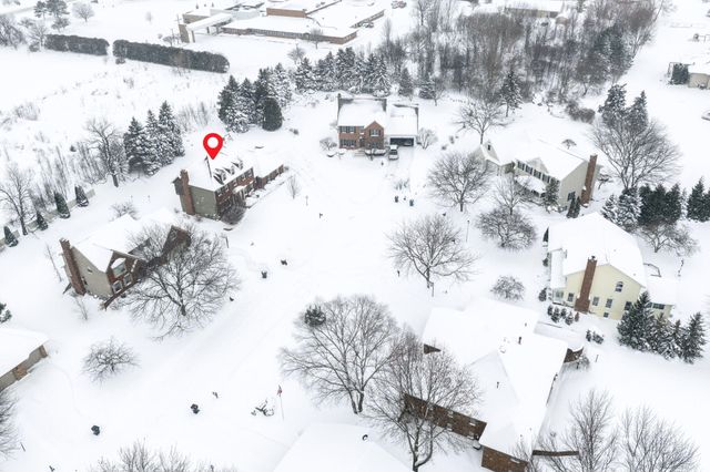 1367 Meadow Green Court SE, Caledonia, MI 49316