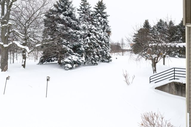 1367 Meadow Green Court SE, Caledonia, MI 49316