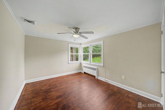 396 New Dover Road, Colonia, NJ 07067