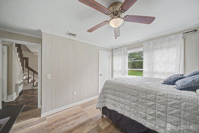 396 New Dover Road, Colonia, NJ 07067