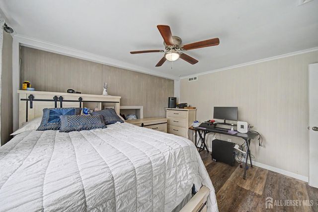 396 New Dover Road, Colonia, NJ 07067