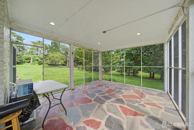 396 New Dover Road, Colonia, NJ 07067