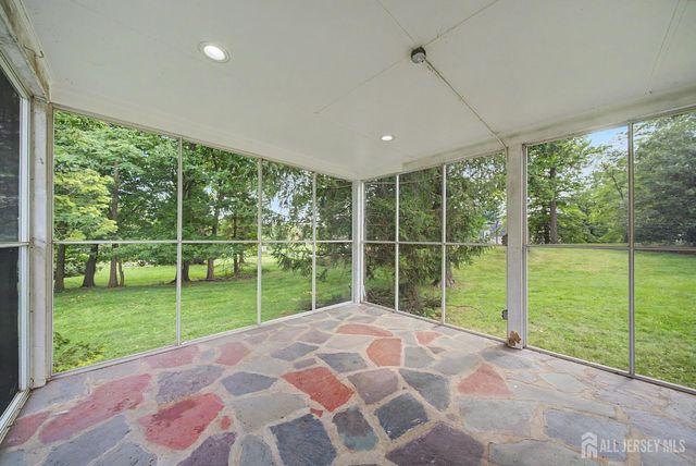 396 New Dover Road, Colonia, NJ 07067