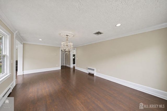 396 New Dover Road, Colonia, NJ 07067