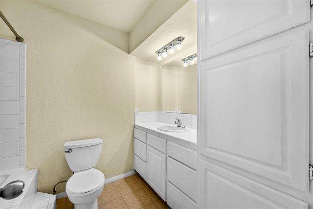 5339 NW Cherry Ave, Lawton, OK 73505