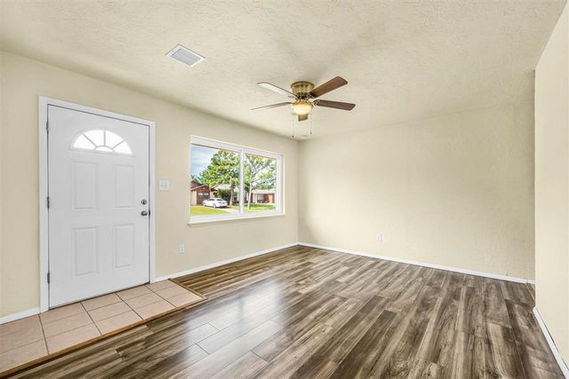 5339 NW Cherry Ave, Lawton, OK 73505