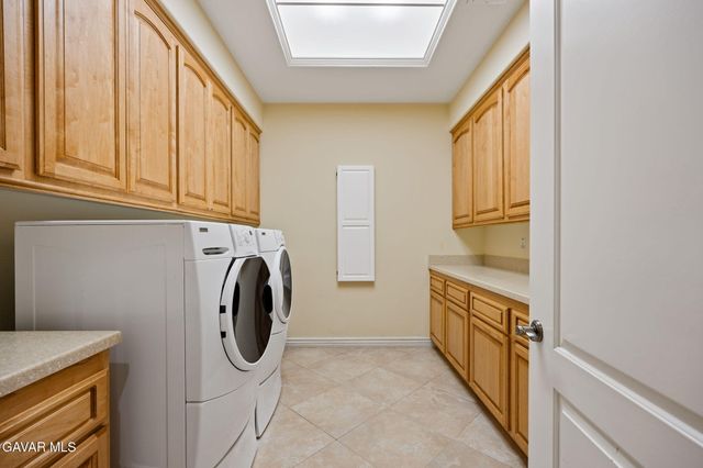 2662 Shmily Court, Lancaster, CA 93536